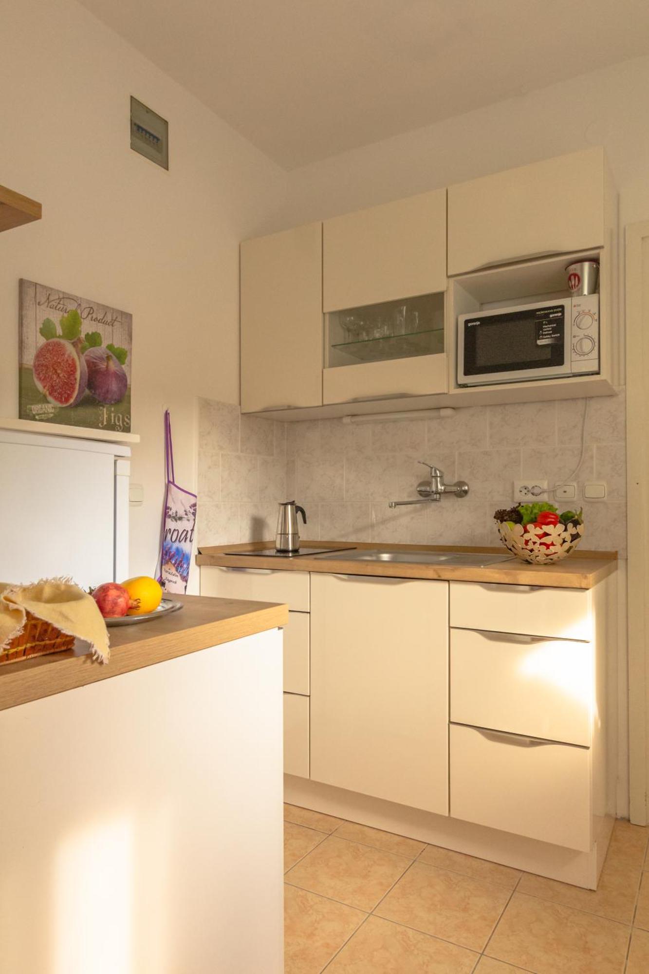 Apartment Beti ロプド エクステリア 写真